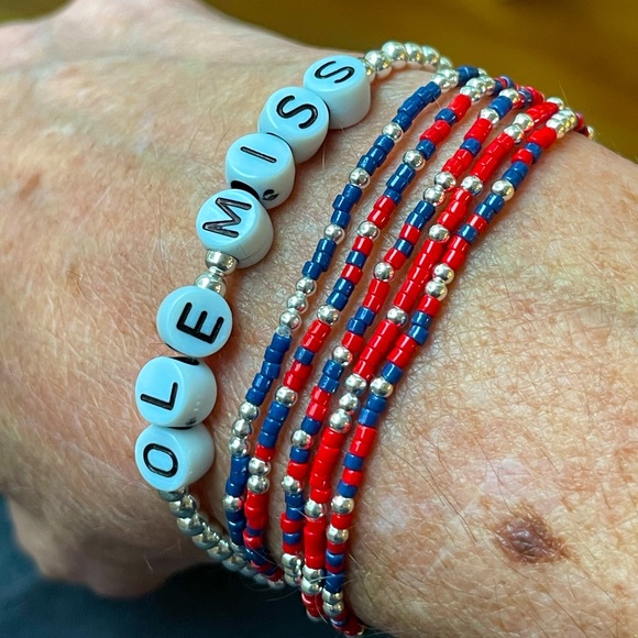 Set of 3 Georgia Bulldogs gameday stack miyuki delicas seed bead bracelets - Picture 3 of 15